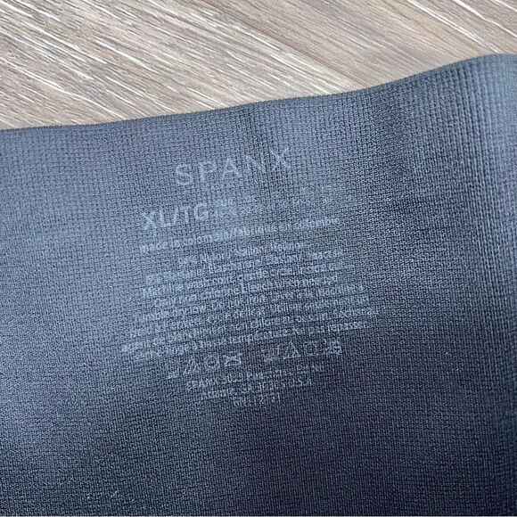 Spanx‎ Look at me now leggings camo - Picture 4 of 4